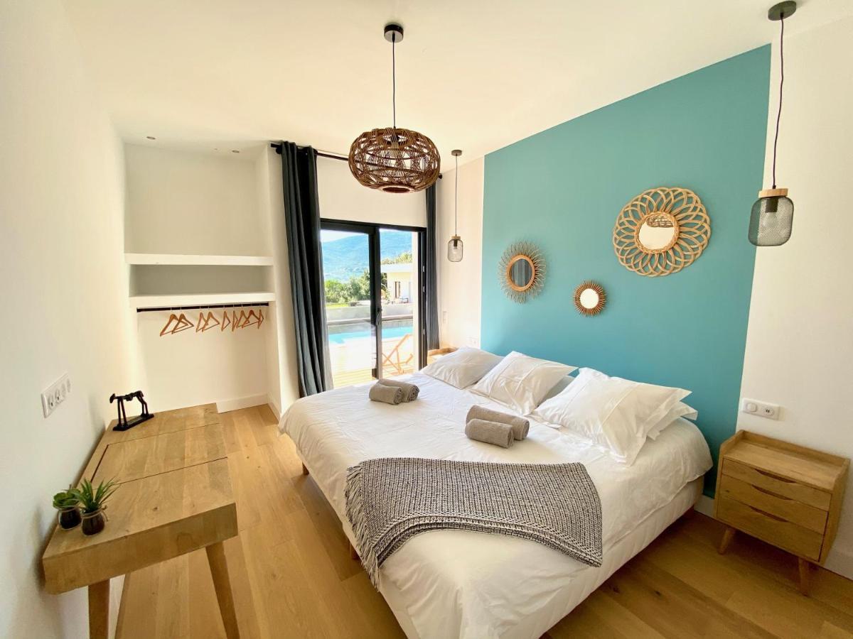 Villas De Standing Avec Magnifique Vue Mer Et Piscines Privees, Sagone Sagone  Exterior photo